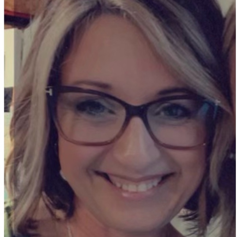 Meet your Posher, Maryjo